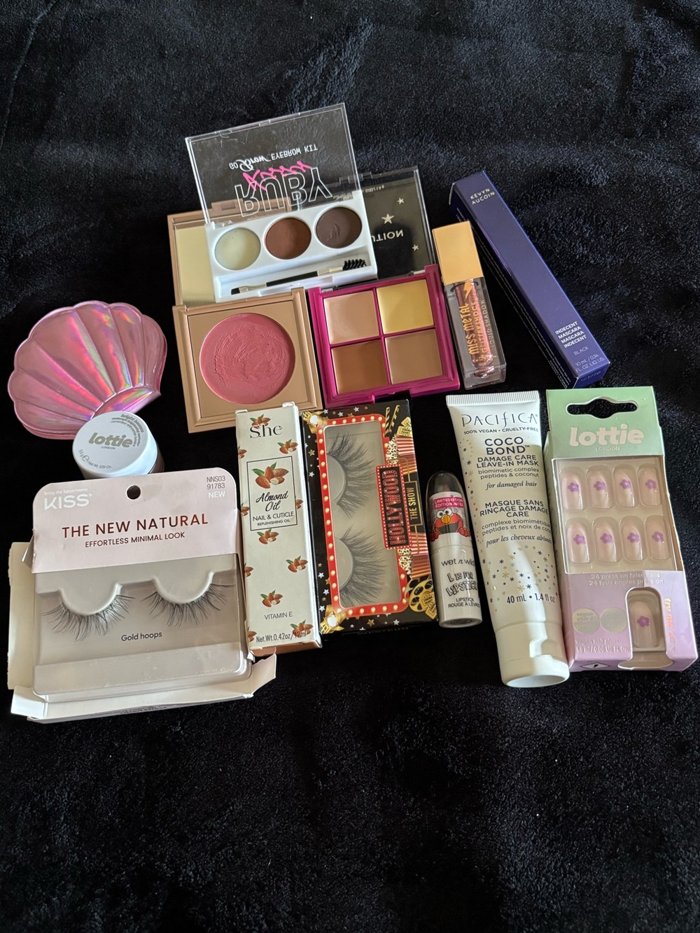 Makeup Bundle Includes New & Lightly Used- Makeup Artist Trying To Declutter